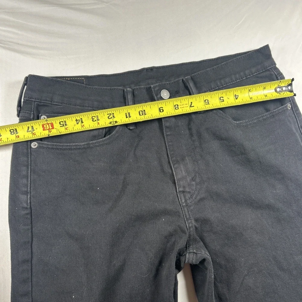 Levi’s 514 Jeans Mens Size 34x30 Black Straight Fit White Tab 5 Pocket Stain !